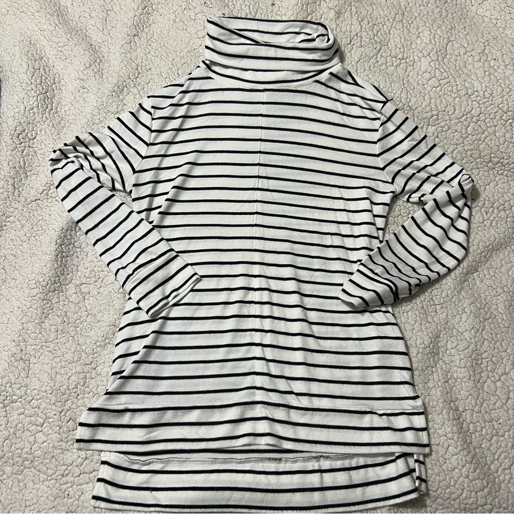 A new days womens sz s striped cowl neck sweater Pullover Top Black/white - Picture 2 of 6